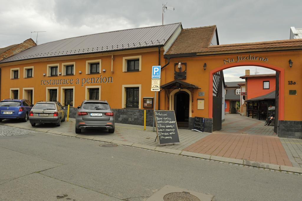 A Restaurace Na Jizdarne Kroměříž